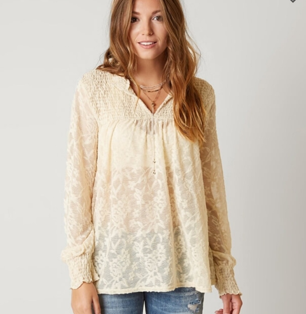 Buckle - Gimmicks by BKE top